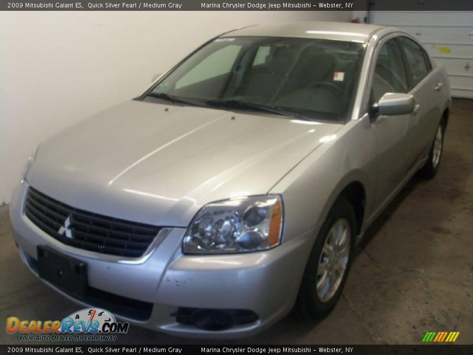 2009 Mitsubishi Galant ES Quick Silver Pearl / Medium Gray Photo #1