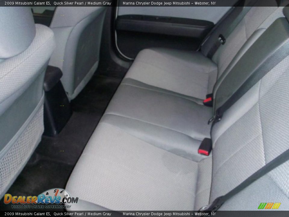 2009 Mitsubishi Galant ES Quick Silver Pearl / Medium Gray Photo #3