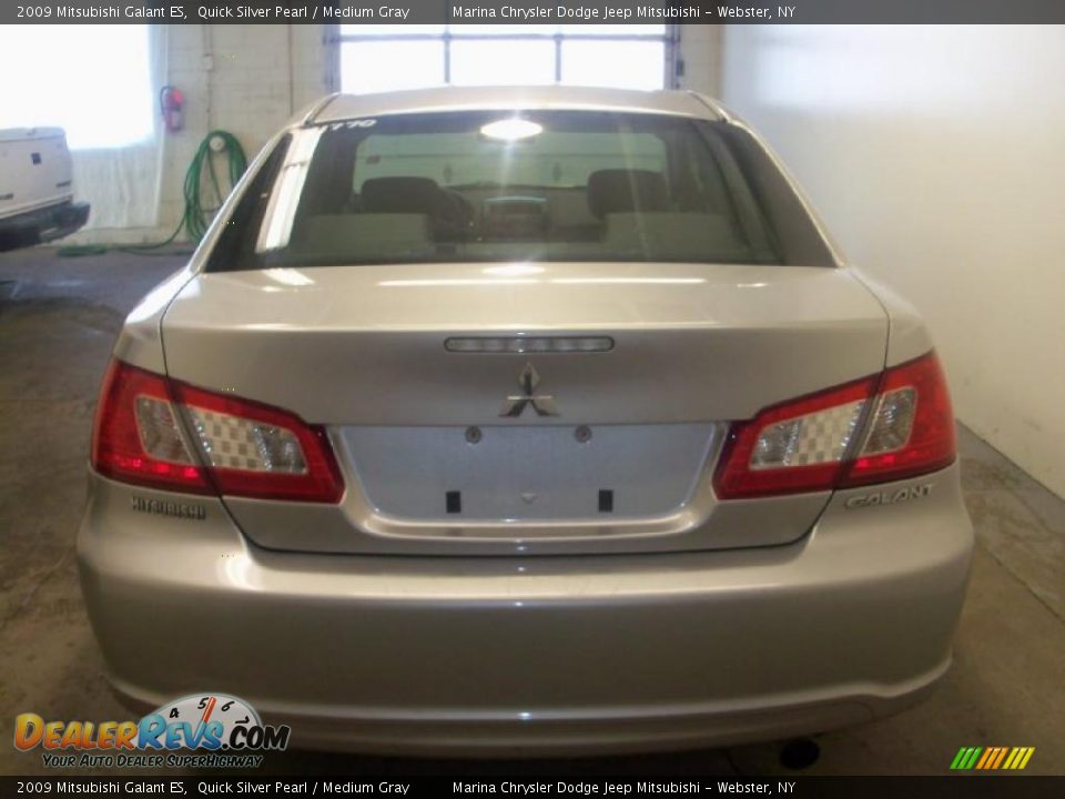2009 Mitsubishi Galant ES Quick Silver Pearl / Medium Gray Photo #7