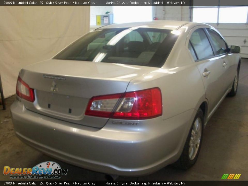 2009 Mitsubishi Galant ES Quick Silver Pearl / Medium Gray Photo #8