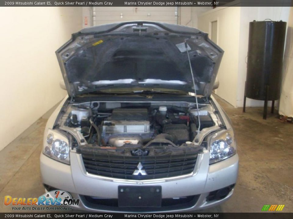 2009 Mitsubishi Galant ES Quick Silver Pearl / Medium Gray Photo #11
