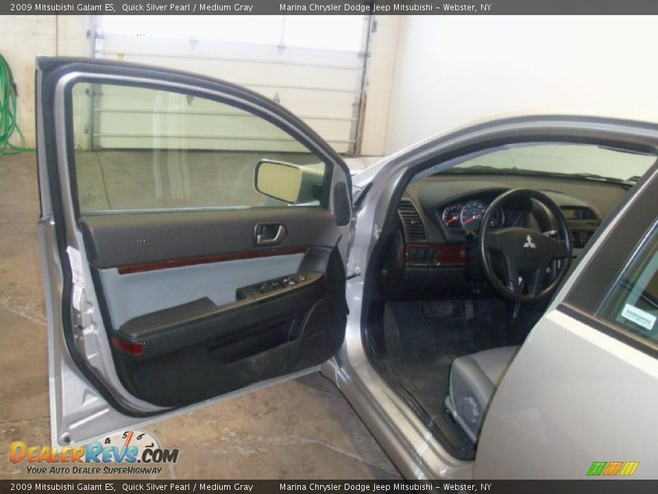 2009 Mitsubishi Galant ES Quick Silver Pearl / Medium Gray Photo #12