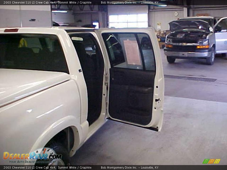 2003 Chevrolet S10 LS Crew Cab 4x4 Summit White / Graphite Photo #9