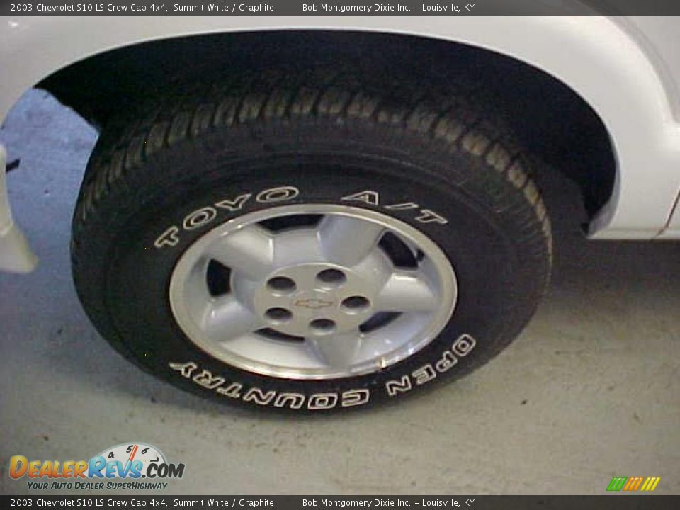 2003 Chevrolet S10 LS Crew Cab 4x4 Summit White / Graphite Photo #27
