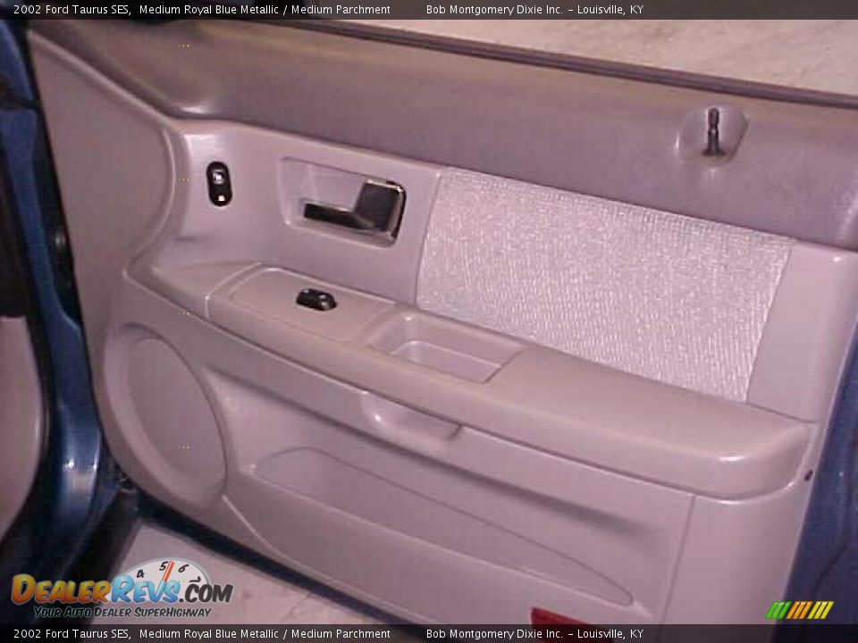 2002 Ford Taurus SES Medium Royal Blue Metallic / Medium Parchment Photo #5