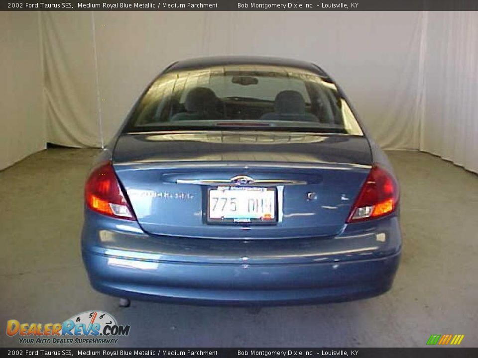 2002 Ford Taurus SES Medium Royal Blue Metallic / Medium Parchment Photo #17