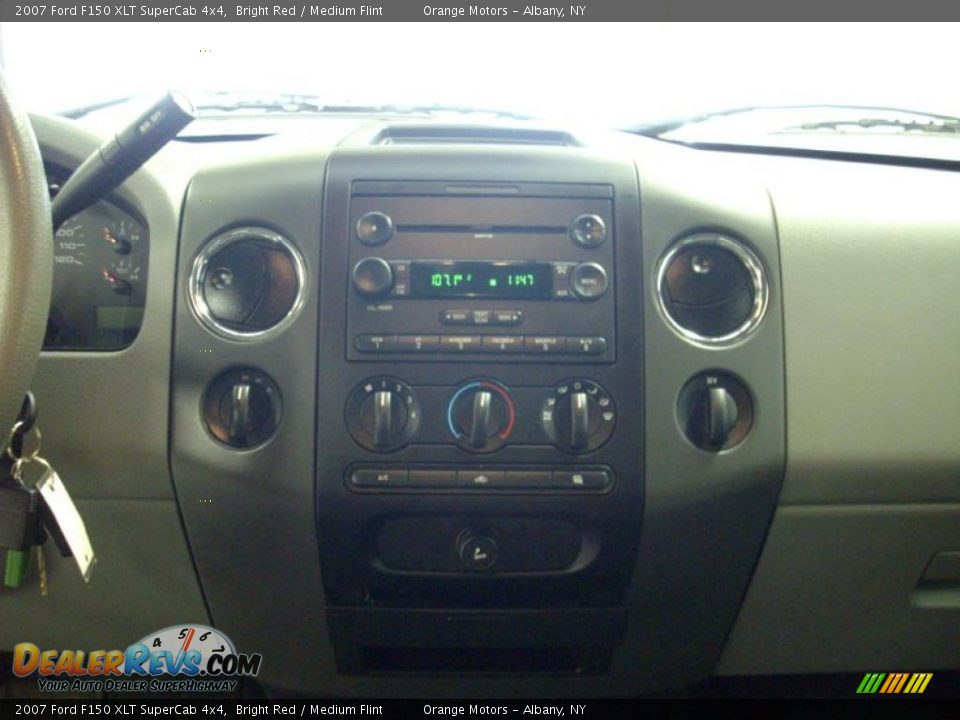 2007 Ford F150 XLT SuperCab 4x4 Bright Red / Medium Flint Photo #11