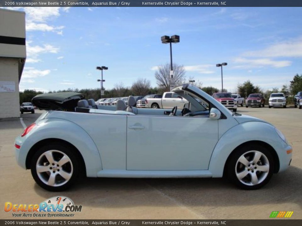 2006 Volkswagen New Beetle 2.5 Convertible Aquarius Blue / Grey Photo #2