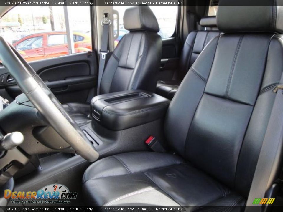 2007 Chevrolet Avalanche LTZ 4WD Black / Ebony Photo #12