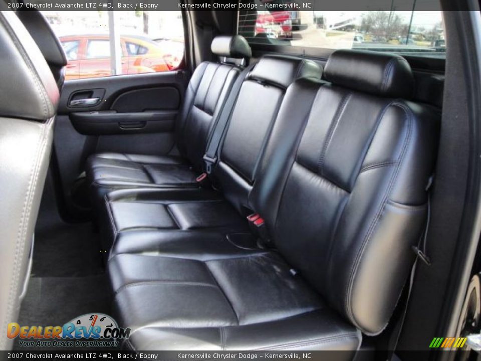 2007 Chevrolet Avalanche LTZ 4WD Black / Ebony Photo #14