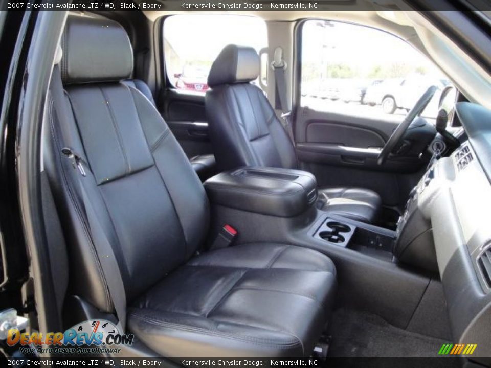 2007 Chevrolet Avalanche LTZ 4WD Black / Ebony Photo #15