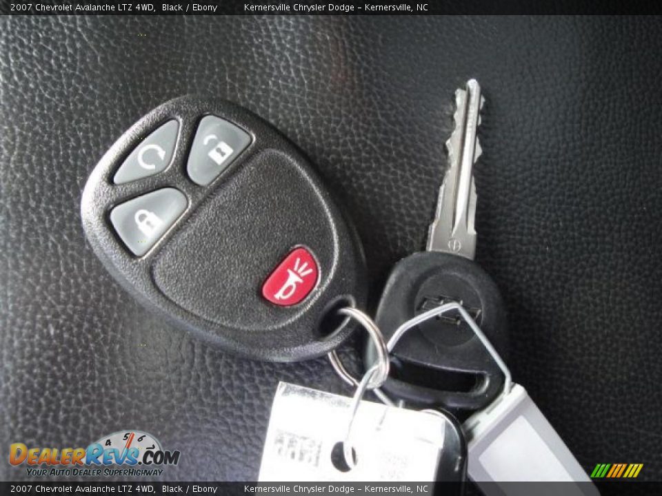 2007 Chevrolet Avalanche LTZ 4WD Black / Ebony Photo #22