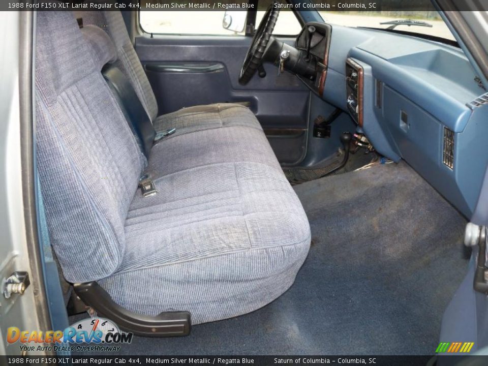 Front Seat of 1988 Ford F150 XLT Lariat Regular Cab 4x4 Photo #22