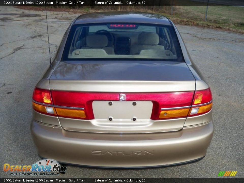 2001 Saturn L Series L200 Sedan Medium Gold / Tan Photo #6