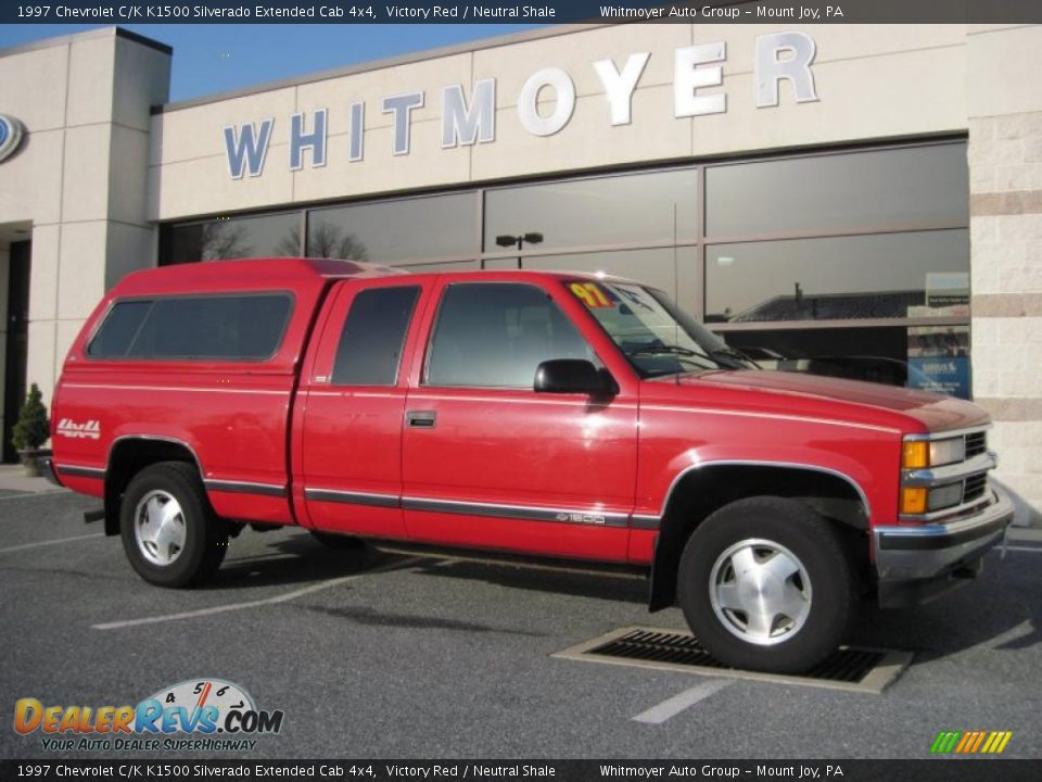 1997 Chevrolet C/K K1500 Silverado Extended Cab 4x4 Victory Red / Neutral Shale Photo #1