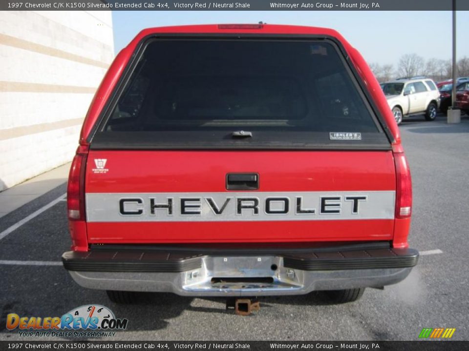 1997 Chevrolet C/K K1500 Silverado Extended Cab 4x4 Victory Red / Neutral Shale Photo #8