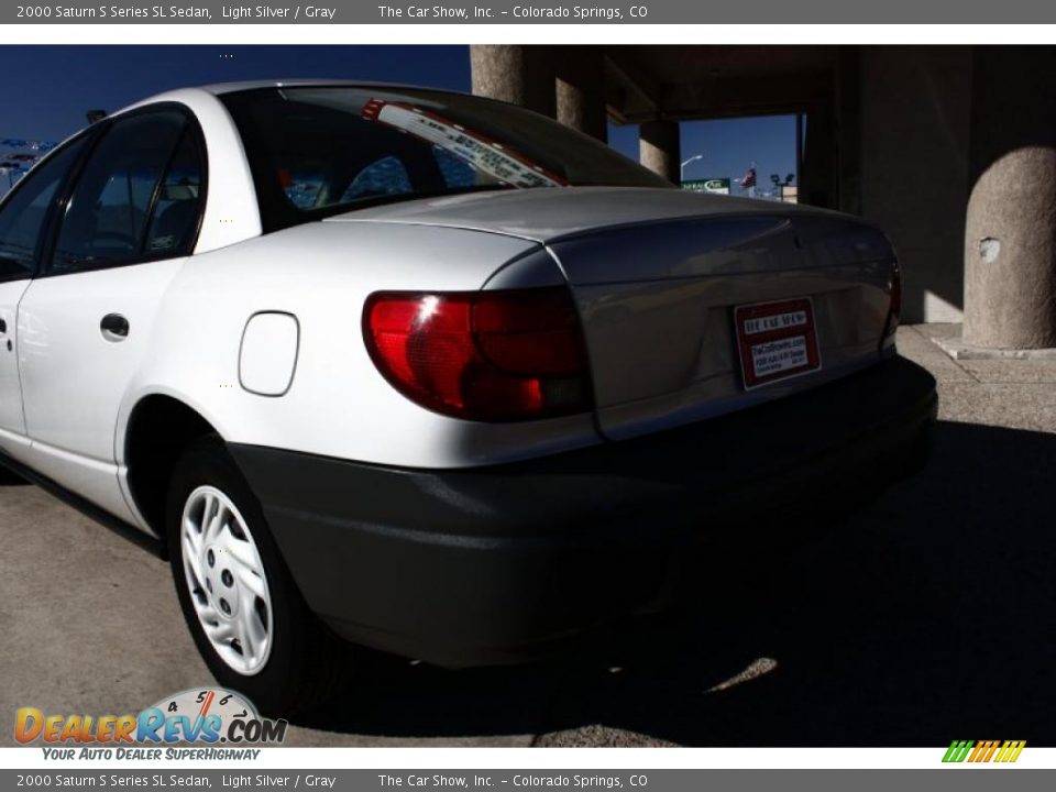 2000 Saturn S Series SL Sedan Light Silver / Gray Photo #18