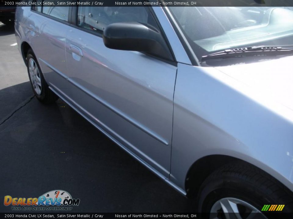 2003 Honda Civic LX Sedan Satin Silver Metallic / Gray Photo #4
