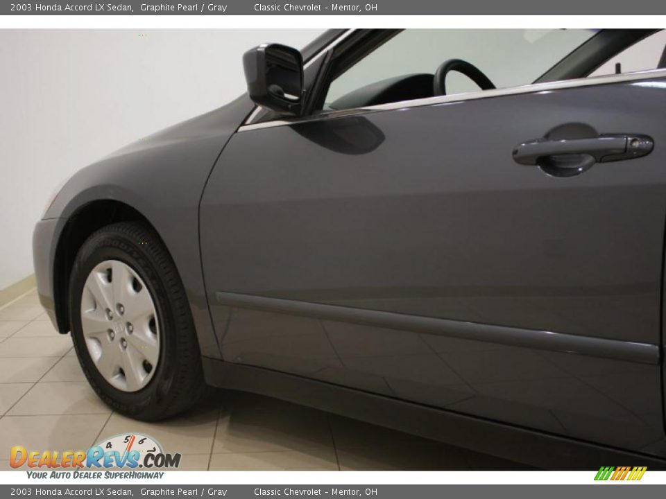2003 Honda Accord LX Sedan Graphite Pearl / Gray Photo #21