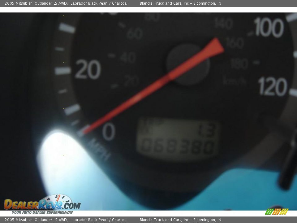 2005 Mitsubishi Outlander LS AWD Labrador Black Pearl / Charcoal Photo #21