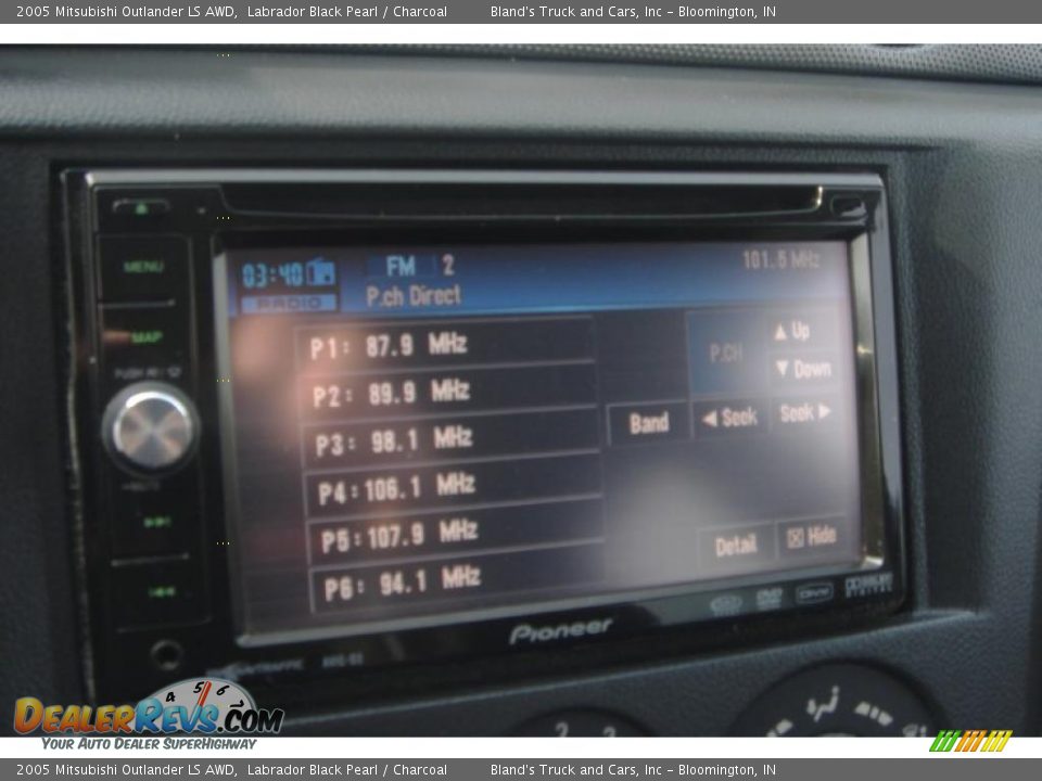 2005 Mitsubishi Outlander LS AWD Labrador Black Pearl / Charcoal Photo #23
