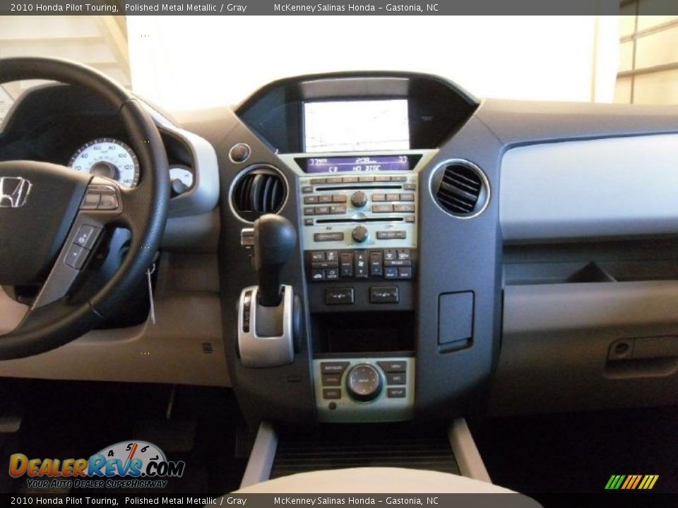 2010 Honda Pilot Touring Polished Metal Metallic / Gray Photo #19