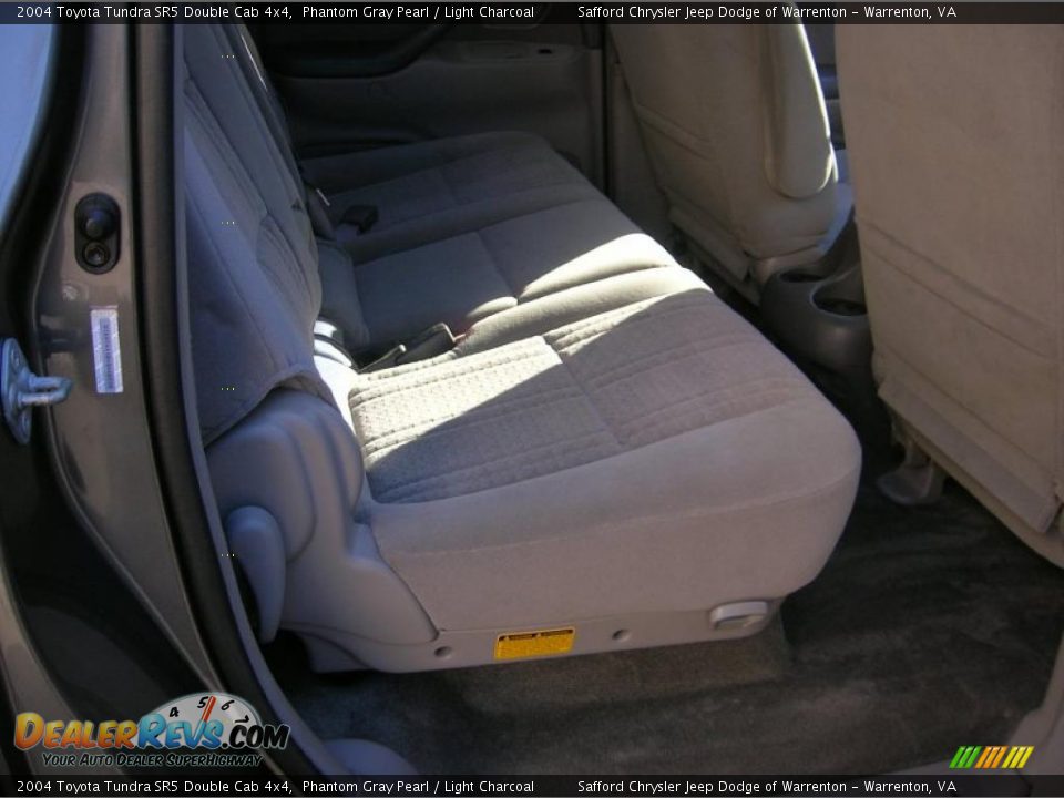 2004 Toyota Tundra SR5 Double Cab 4x4 Phantom Gray Pearl / Light Charcoal Photo #4