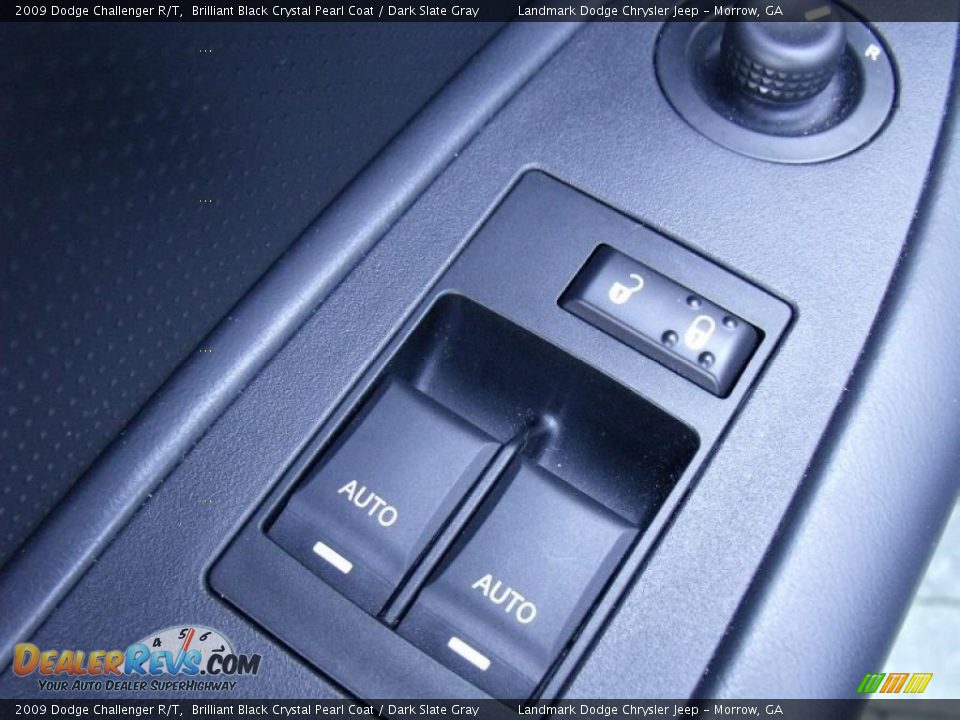 2009 Dodge Challenger R/T Brilliant Black Crystal Pearl Coat / Dark Slate Gray Photo #14