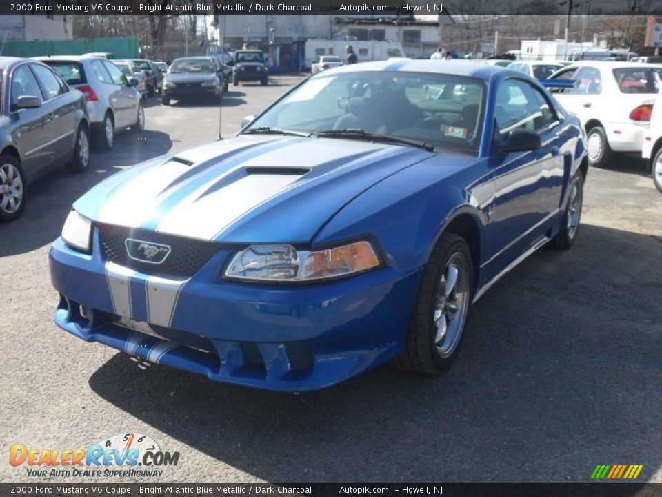 2000 Ford Mustang V6 Coupe Bright Atlantic Blue Metallic / Dark Charcoal Photo #2