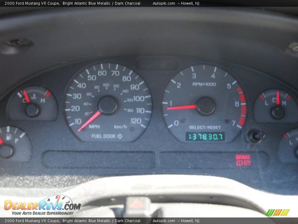 2000 Ford Mustang V6 Coupe Bright Atlantic Blue Metallic / Dark Charcoal Photo #15