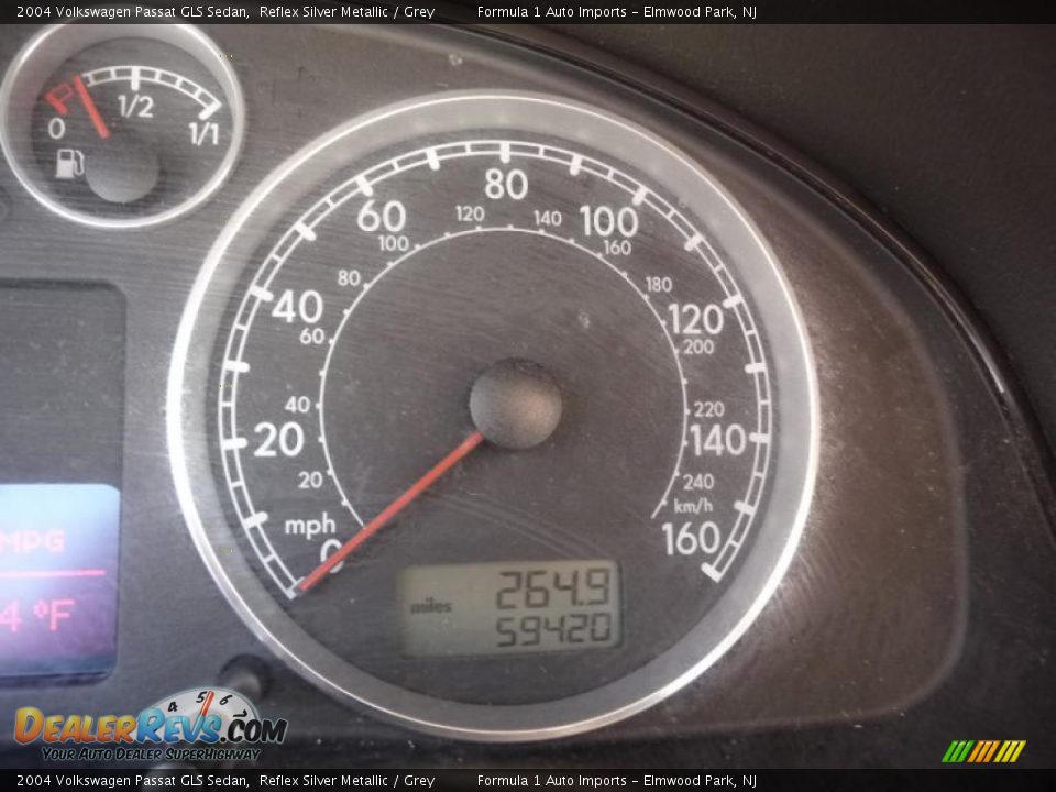 2004 Volkswagen Passat GLS Sedan Reflex Silver Metallic / Grey Photo #20