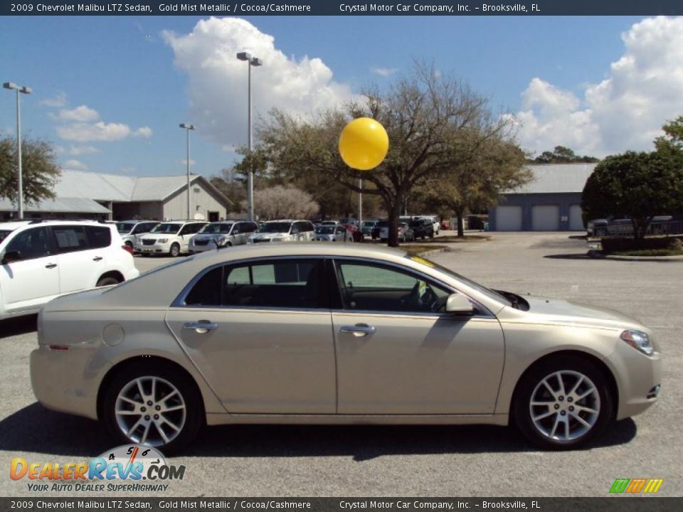 2009 Chevrolet Malibu LTZ Sedan Gold Mist Metallic / Cocoa/Cashmere Photo #9