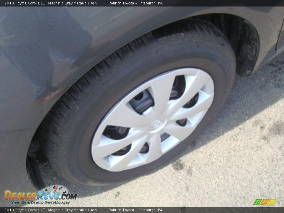 2010 Toyota Corolla LE Magnetic Gray Metallic / Ash Photo #9