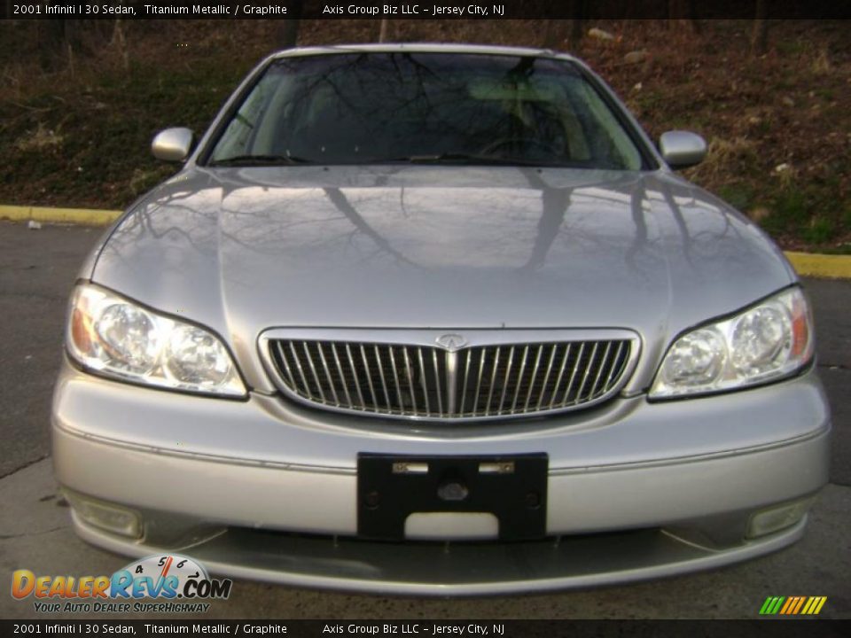 2001 Infiniti I 30 Sedan Titanium Metallic / Graphite Photo #3