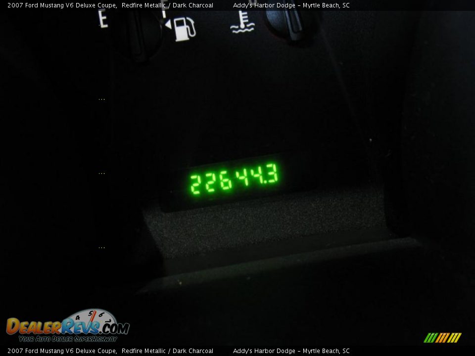 2007 Ford Mustang V6 Deluxe Coupe Redfire Metallic / Dark Charcoal Photo #25