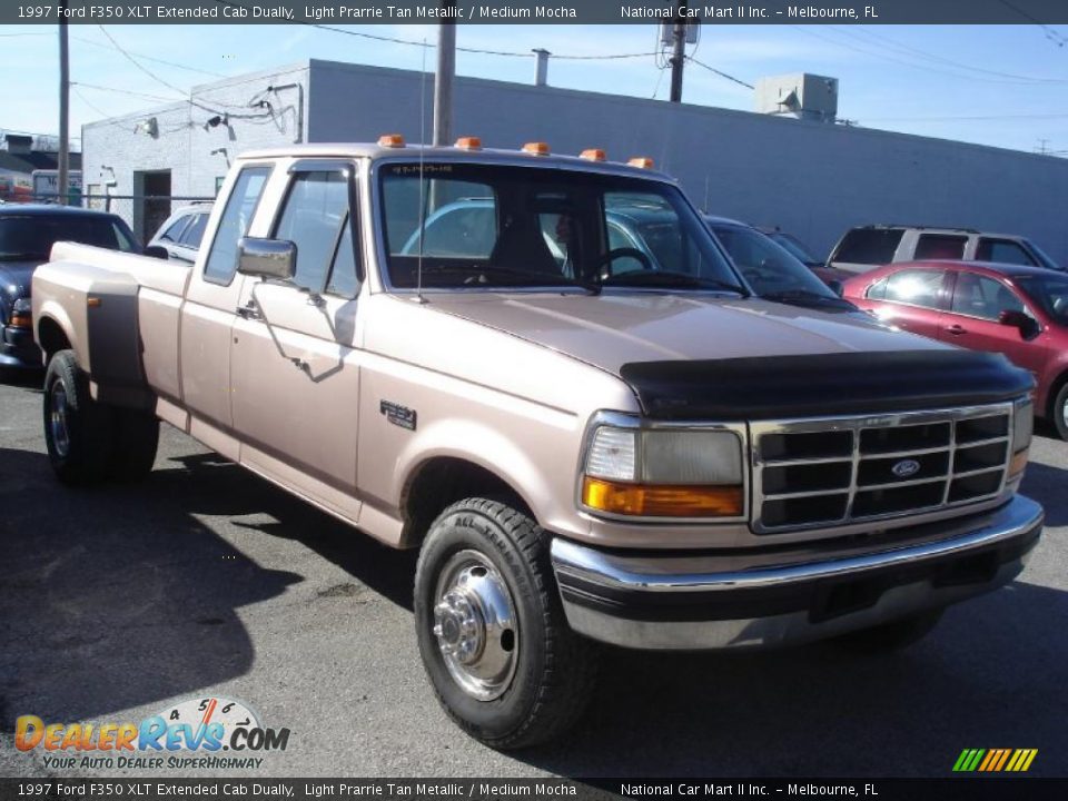 1997 Ford F350 XLT Extended Cab Dually Light Prarrie Tan Metallic / Medium Mocha Photo #2