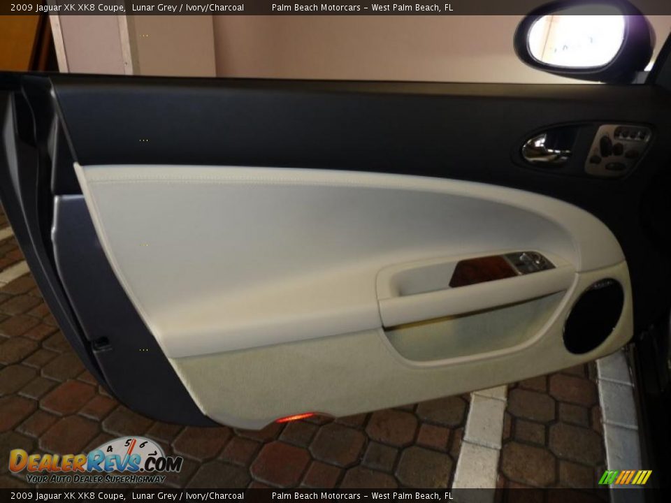 2009 Jaguar XK XK8 Coupe Lunar Grey / Ivory/Charcoal Photo #14