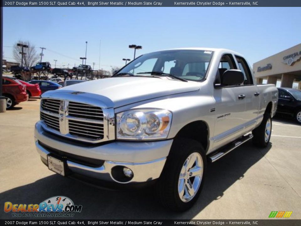 2007 Dodge Ram 1500 SLT Quad Cab 4x4 Bright Silver Metallic / Medium Slate Gray Photo #7