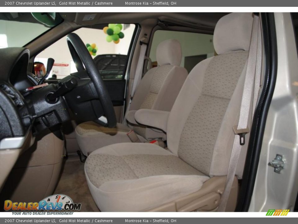 2007 Chevrolet Uplander LS Gold Mist Metallic / Cashmere Photo #16
