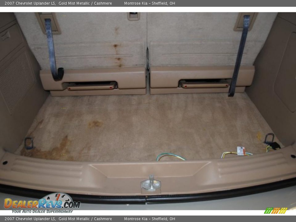 2007 Chevrolet Uplander LS Gold Mist Metallic / Cashmere Photo #29
