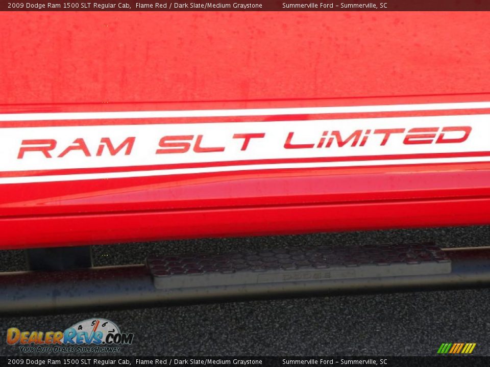 2009 Dodge Ram 1500 SLT Regular Cab Flame Red / Dark Slate/Medium Graystone Photo #3