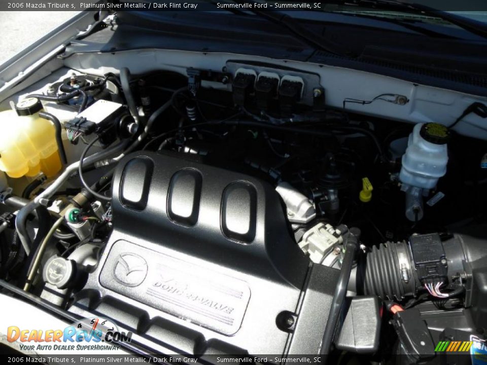 2006 Mazda Tribute s Platinum Silver Metallic / Dark Flint Gray Photo #19