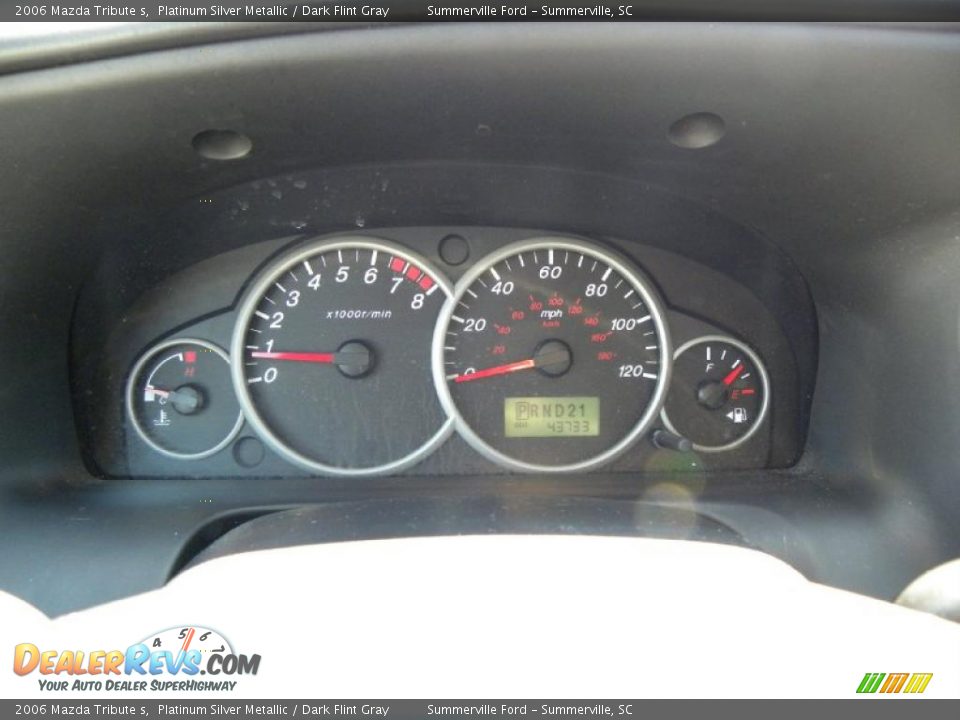 2006 Mazda Tribute s Platinum Silver Metallic / Dark Flint Gray Photo #23