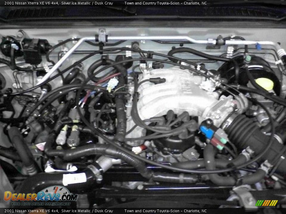 2001 Nissan Xterra XE V6 4x4 Silver Ice Metallic / Dusk Gray Photo #20