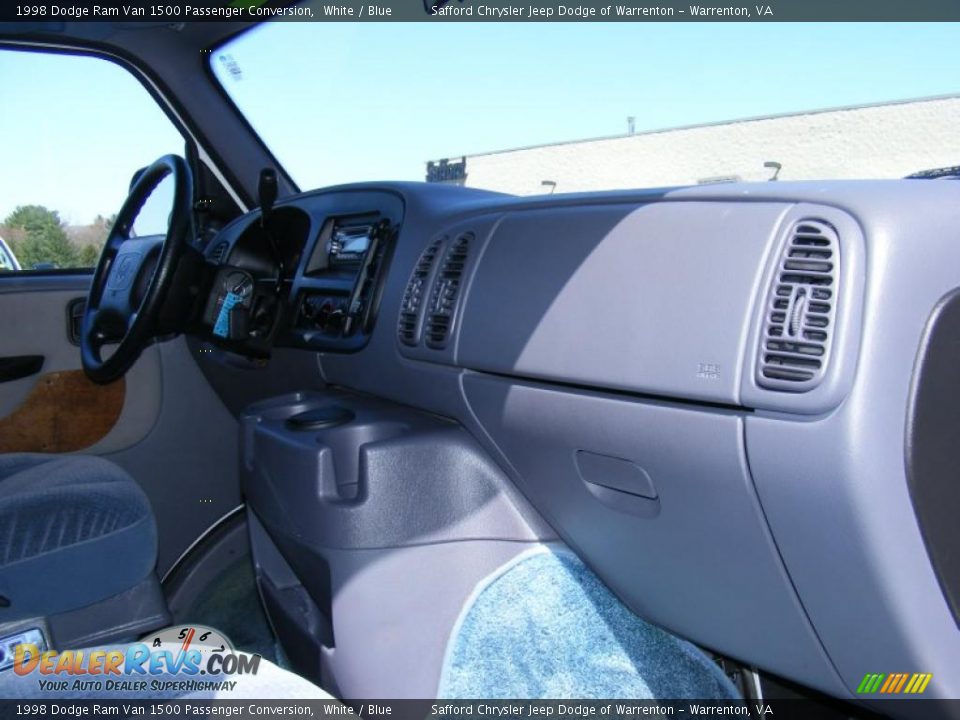 1998 Dodge Ram Van 1500 Passenger Conversion White / Blue Photo #16