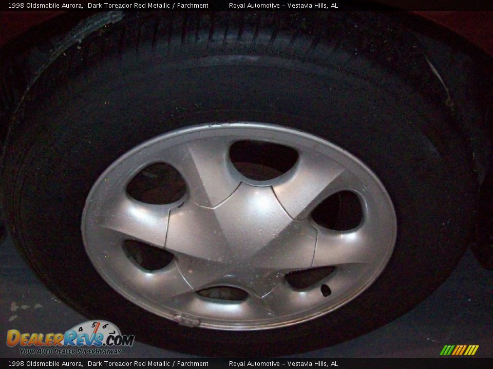 1998 Oldsmobile Aurora Dark Toreador Red Metallic / Parchment Photo #9
