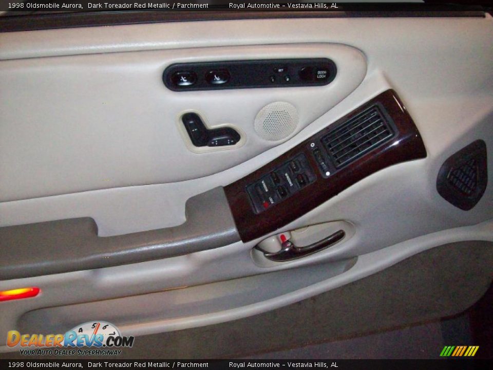 1998 Oldsmobile Aurora Dark Toreador Red Metallic / Parchment Photo #11