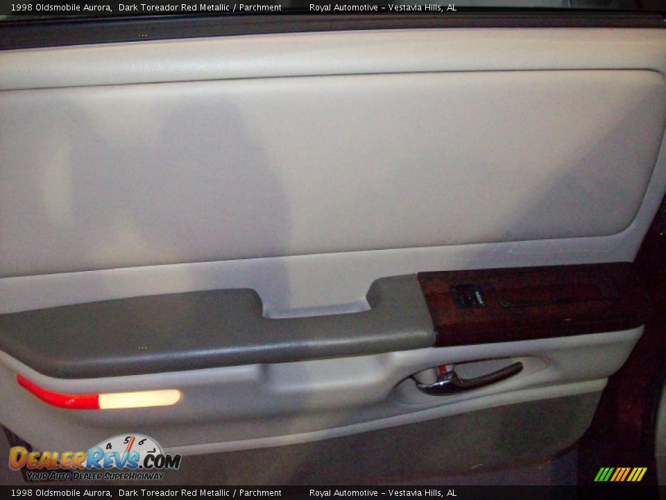 1998 Oldsmobile Aurora Dark Toreador Red Metallic / Parchment Photo #19