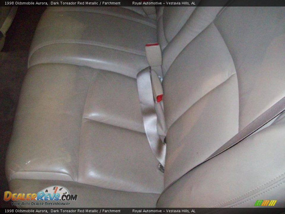 1998 Oldsmobile Aurora Dark Toreador Red Metallic / Parchment Photo #21