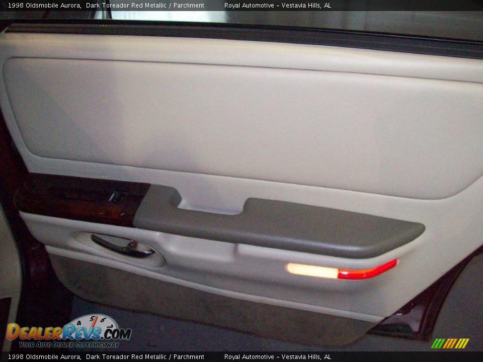 1998 Oldsmobile Aurora Dark Toreador Red Metallic / Parchment Photo #23